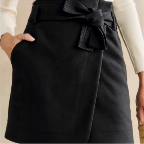 SEZANE…Leandra skirt. Short. Black. Wool blend. Sz. 38 - Picture 2 of 4